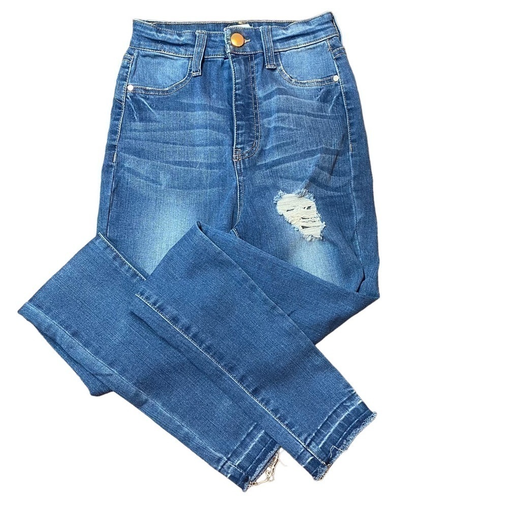 𝅺LOVE, Fire High Rise Skinny distressed jeans
